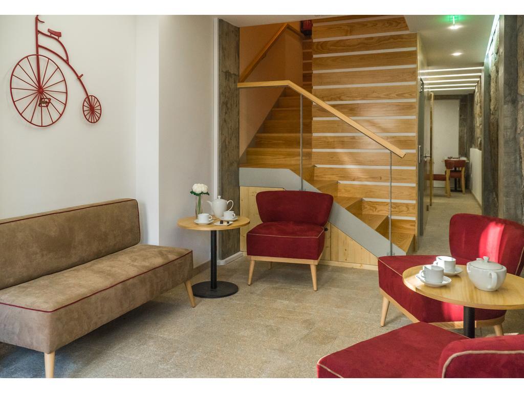 Ribeiredge Guest House Порто Екстериор снимка