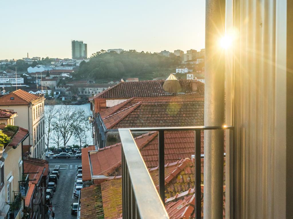 Ribeiredge Guest House Порто Екстериор снимка
