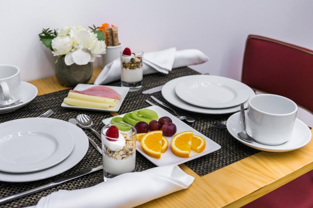 Ribeiredge Guest House Порто Екстериор снимка